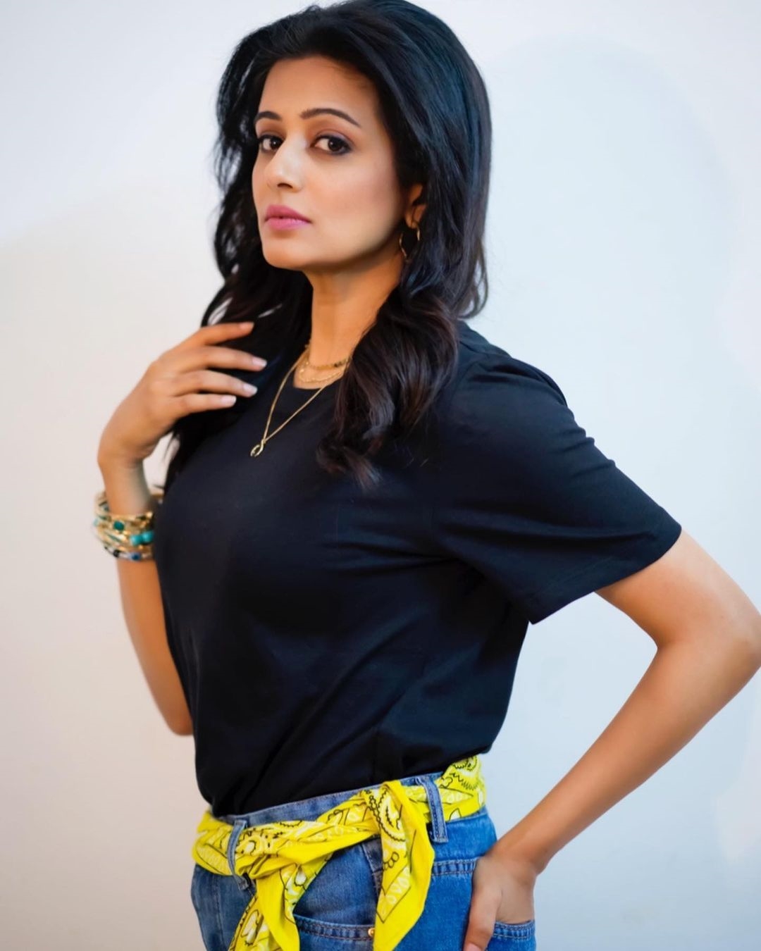 Priya Mani Raj Stunning Photos