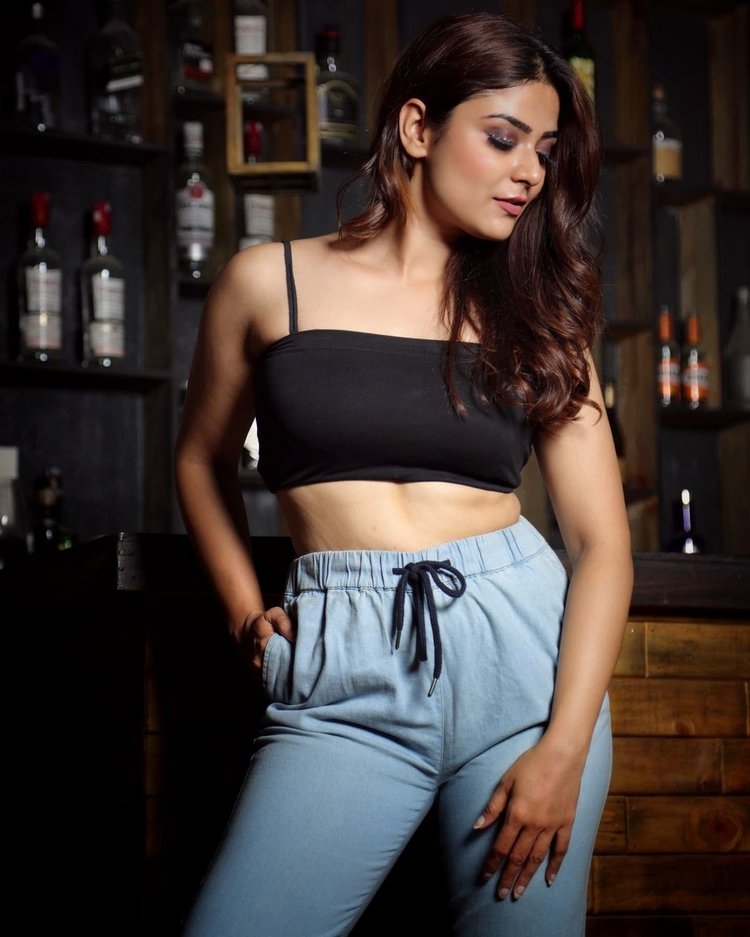 Priyanka Sharma Hot Photo Collection