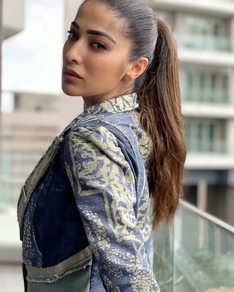 Raai Laxmi Latest Photos Gallery