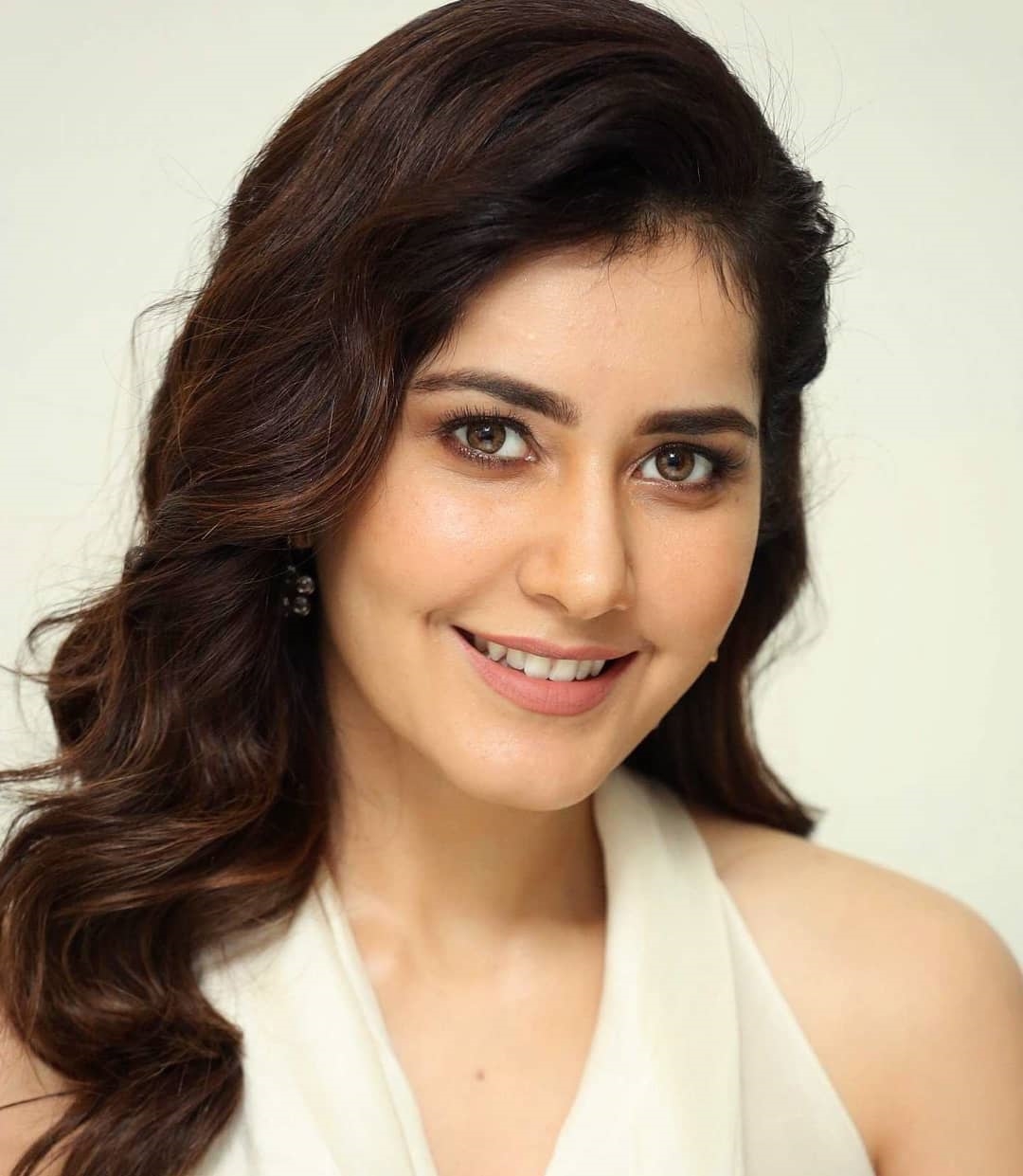 Raashi Khanna latest Photos