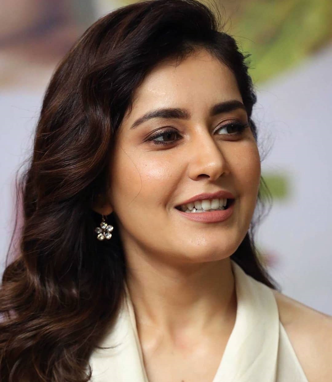 Raashi Khanna latest Photos