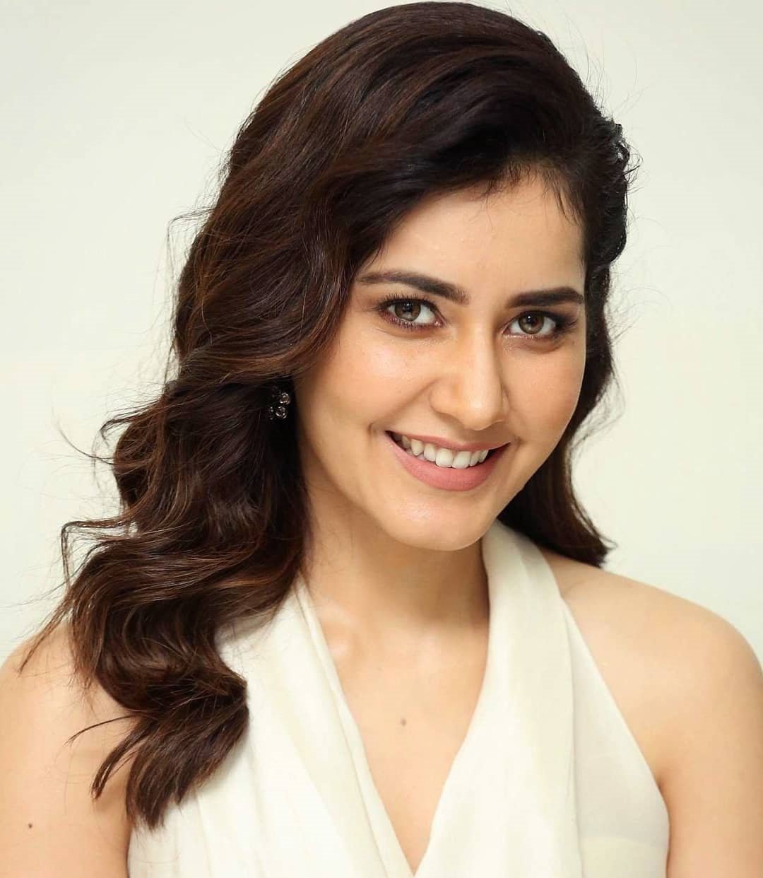 Raashi Khanna latest Photos