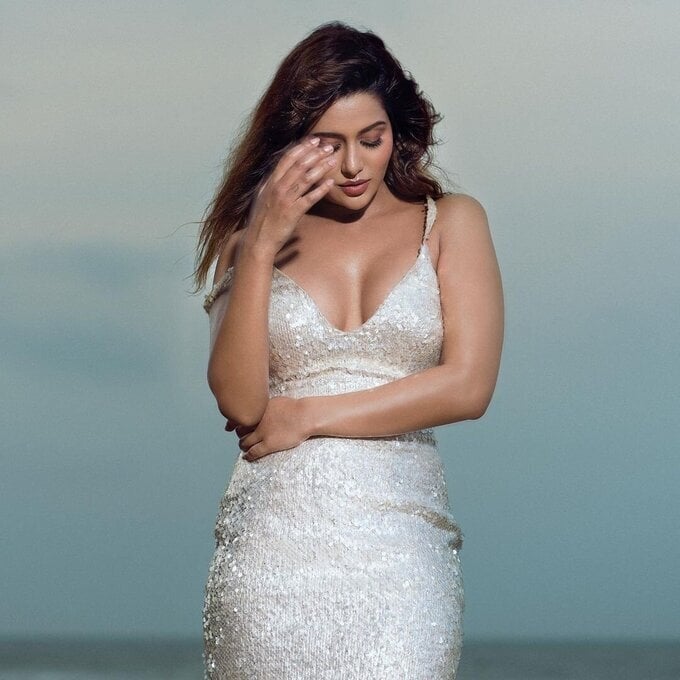 Raiza Wilson New Images Collection