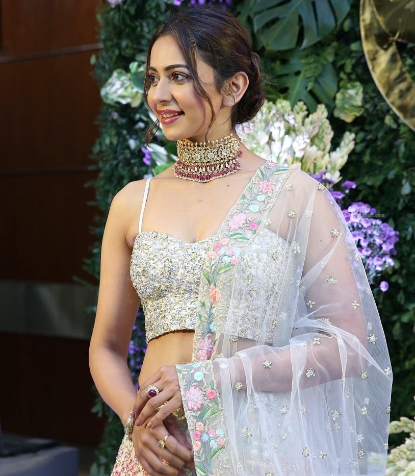 Rakul Preet Singh glamorous photos