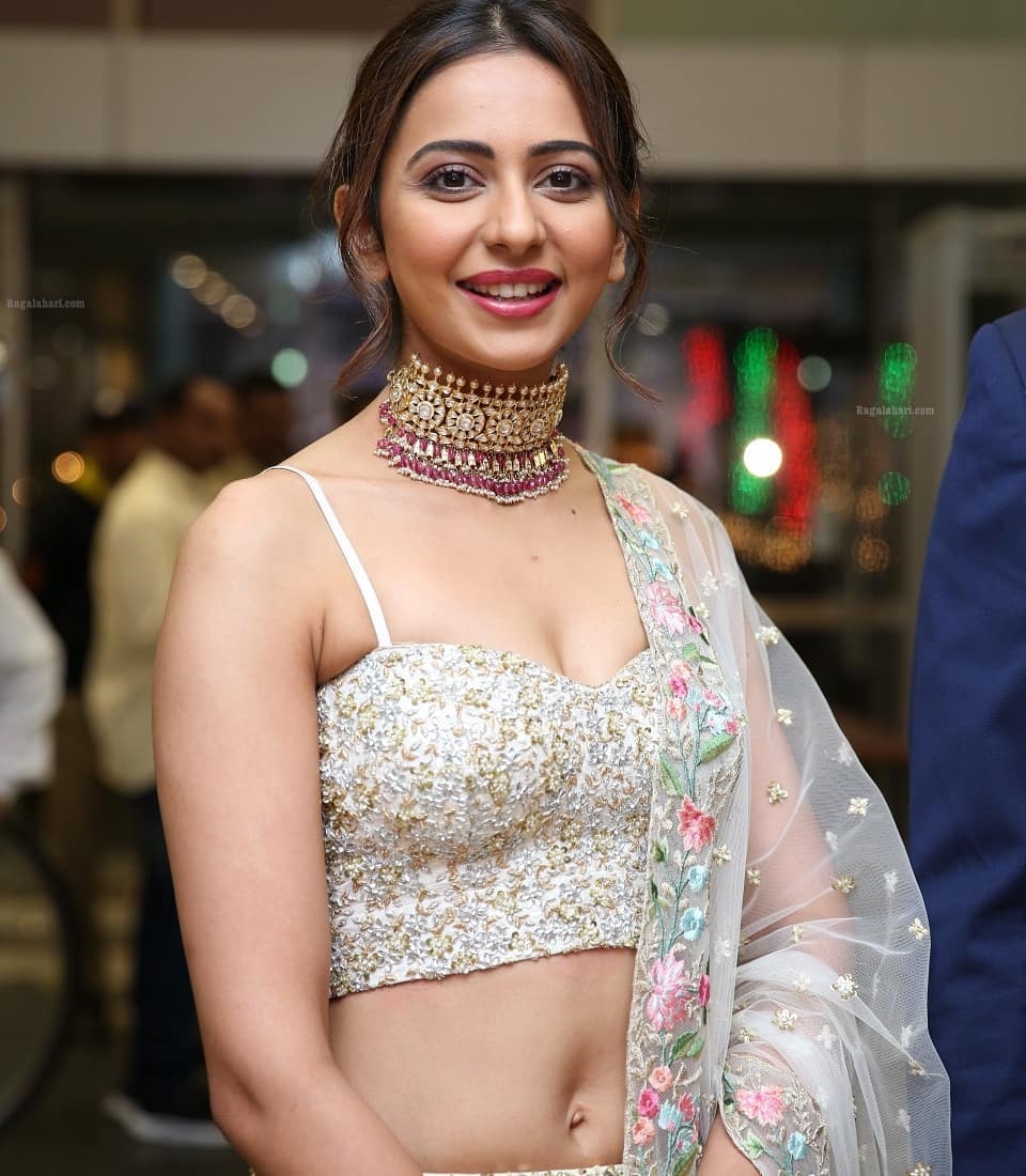 Rakul Preet Singh glamorous photos