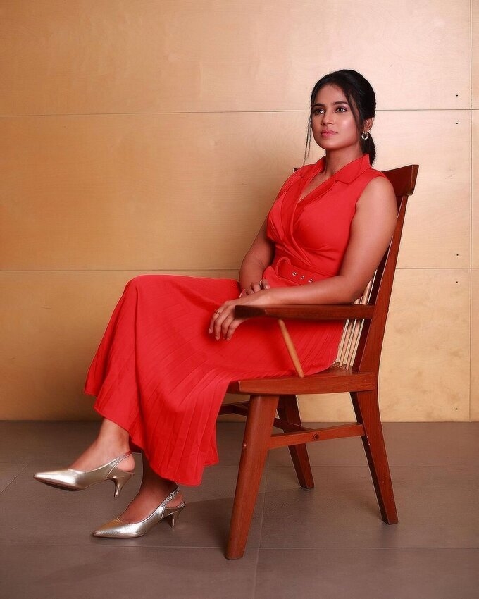 Ramya Pandian Stunning Images