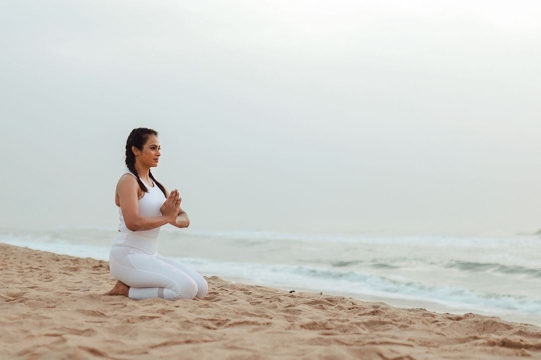 Ramya Pandian latest Photos IN BEACH