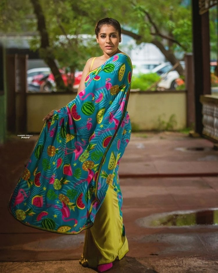 Rashmi Gautam Hot Photos In Saree