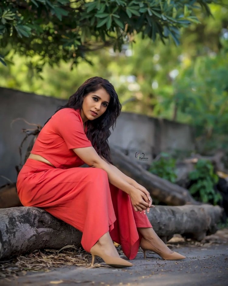 Rashmi Gautam New Images In Dhee