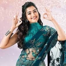 Rashmika latest hot saree pics