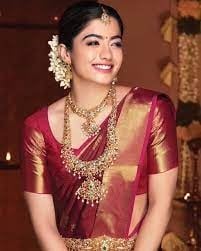 Rashmika latest hot saree pics