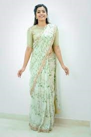 Rashmika latest hot saree pics
