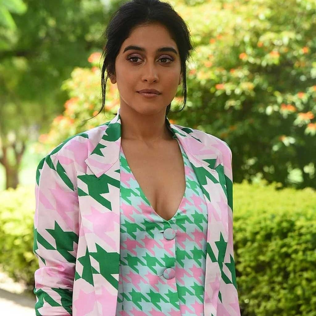 Regina Cassandra Hot Photos