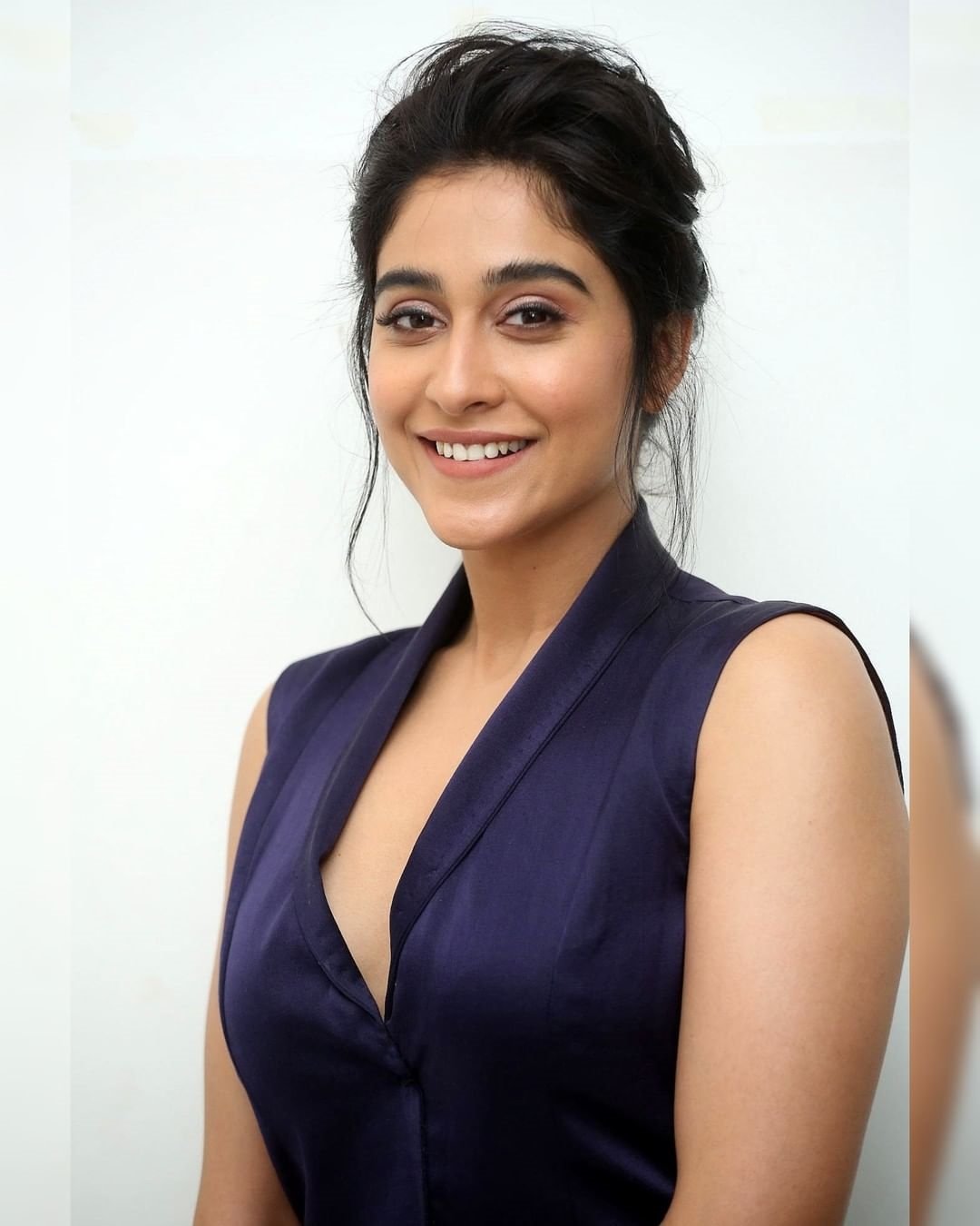 Regina Cassandra New Stills