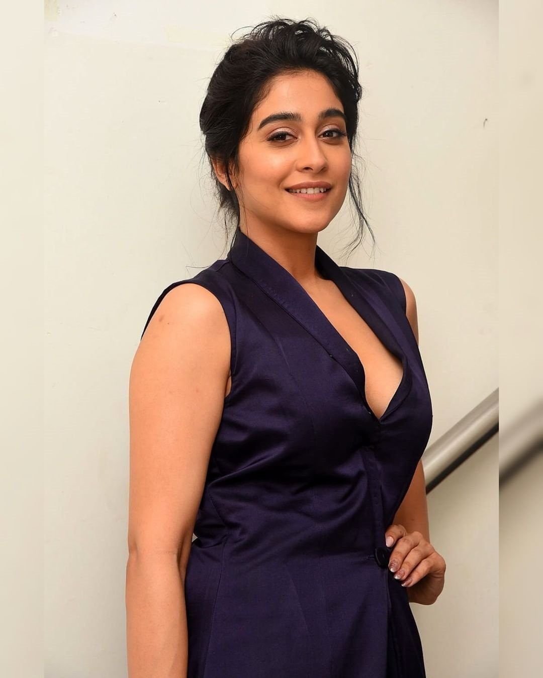 Regina Cassandra New Stills