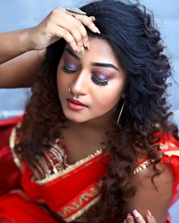 Rhema Ashok New Clicks Collection