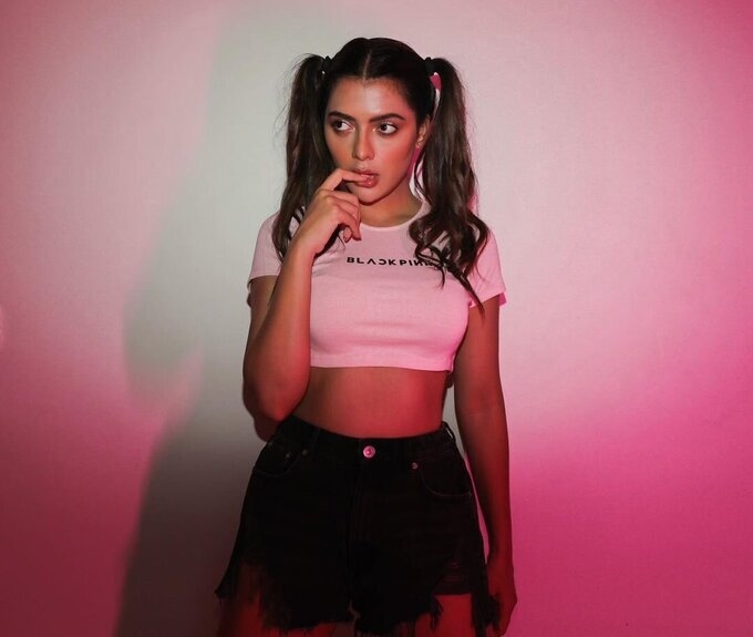 Ruhi Singh Latest Photos Collection