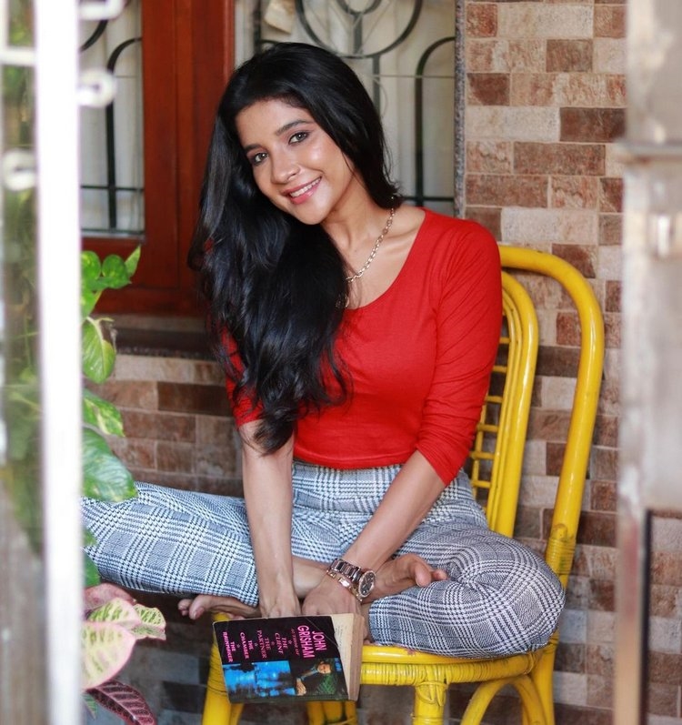 Sakshi Agarwal Amazing Looks Photos