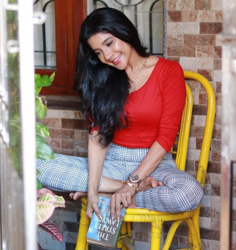 Sakshi Agarwal Amazing Looks Photos