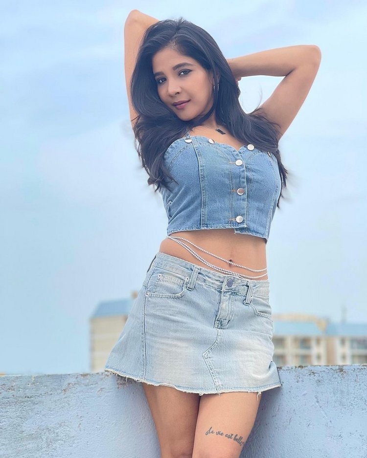 Sakshi Agarwal Images Collection