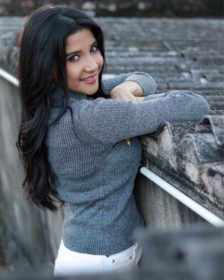 Sakshi Agarwal Stunning New Photos