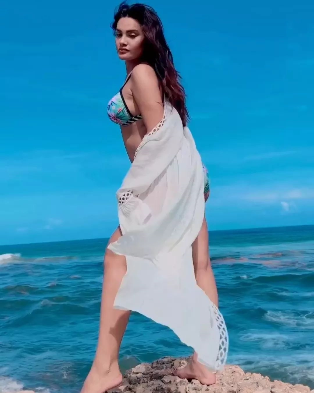 Sakshi Dwivedi bikini pictures