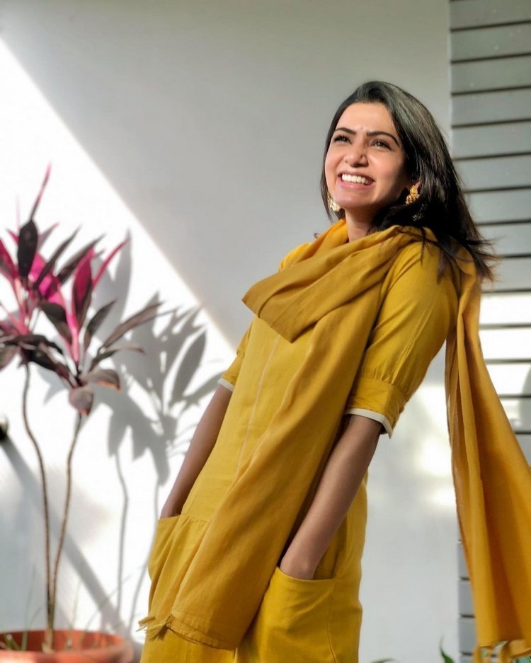 Samantha Akkineni New Stills