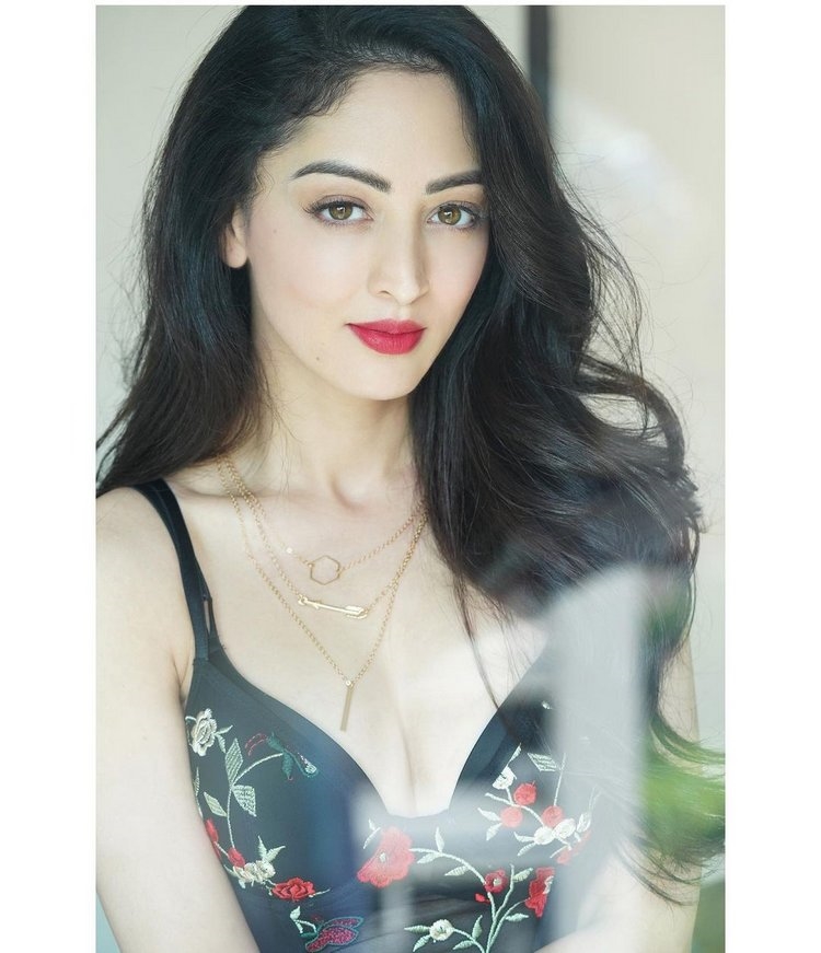 Sandeepa Dhar Pics In Facebook