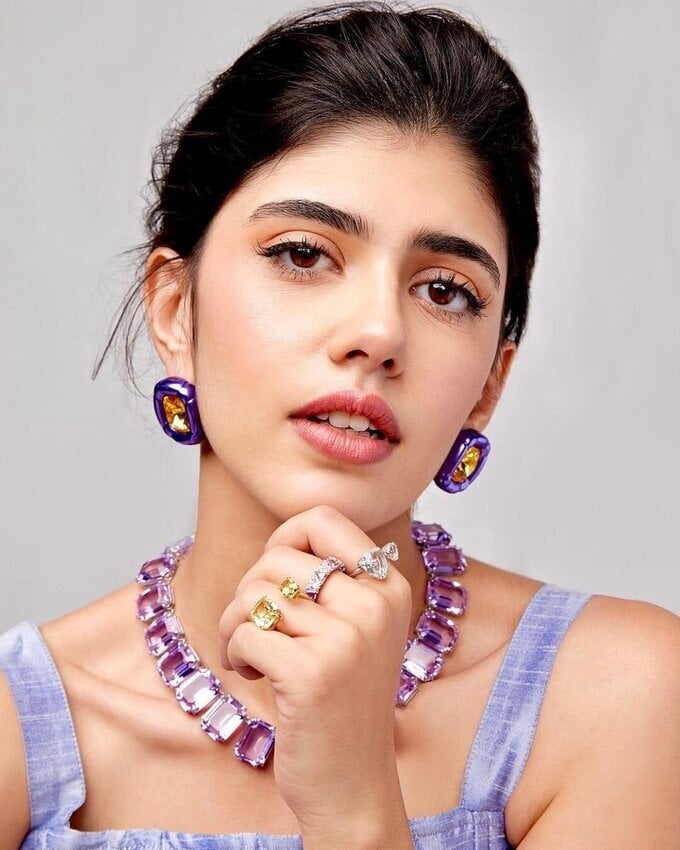 Sanjana Sanghi Clicks In Insta