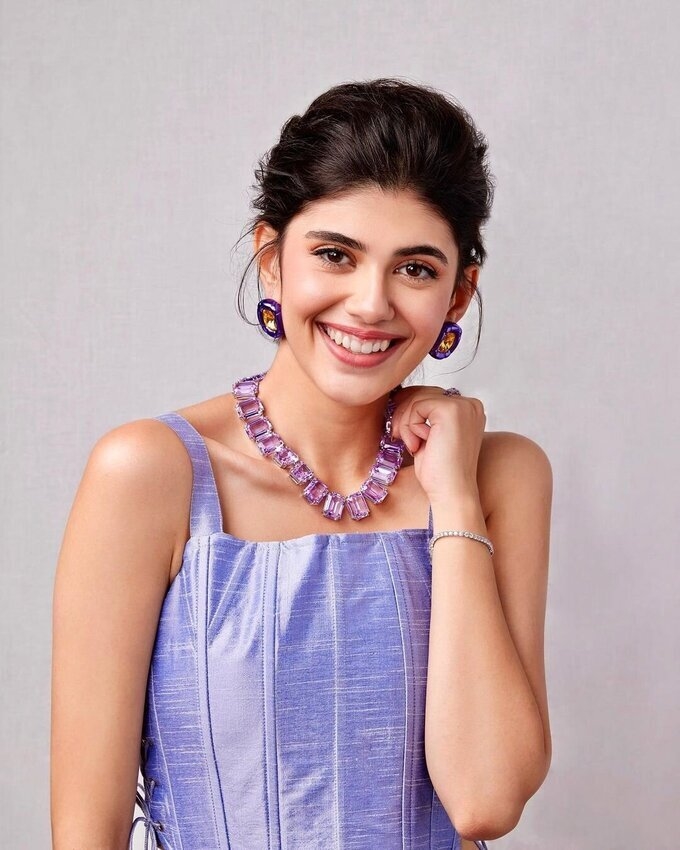 Sanjana Sanghi Clicks In Insta