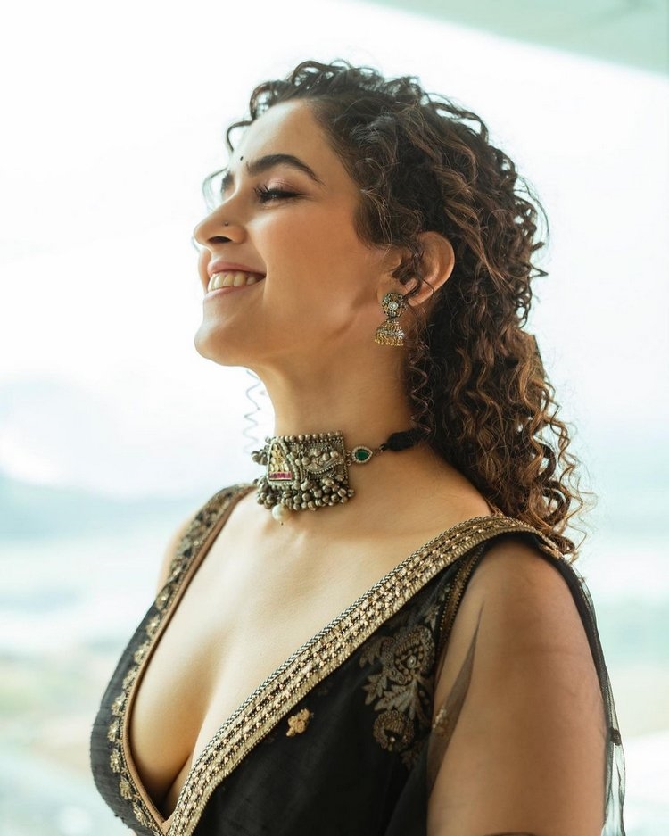 Sanya Malhotra Stunning Photos