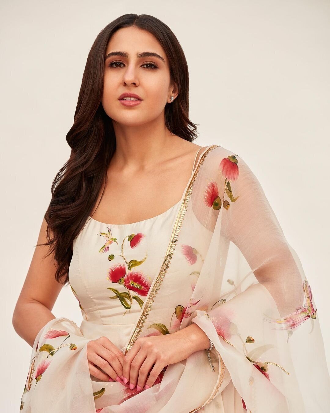 Sara Ali Khan Amazing Cute Photos