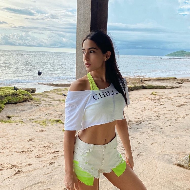 Sara Ali Khan New Clicks With OutFit