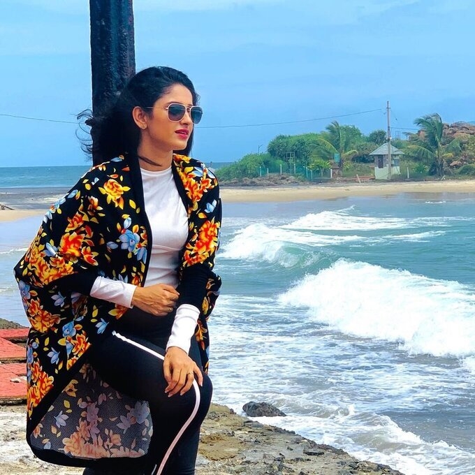 Serial Actress Ayesa Image Collection