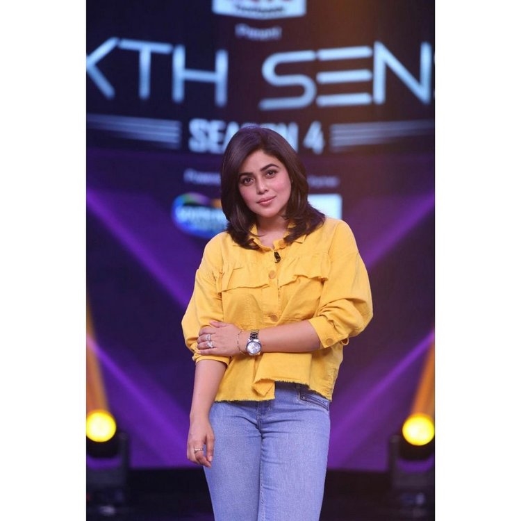 Shamna Kasim sixth sense photos