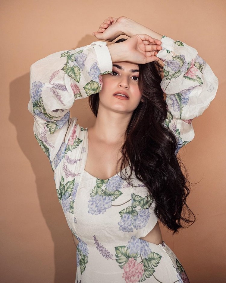 Shivaleeka Oberoi New Clicks Collection