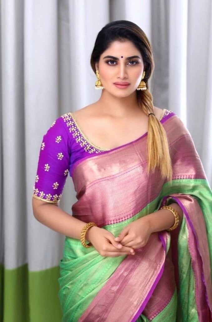 Shivani Narayanan New Images Gallery