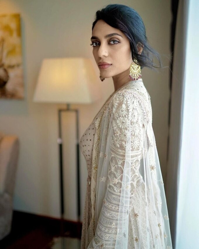 Shobita Dhulipala Amazing Photos