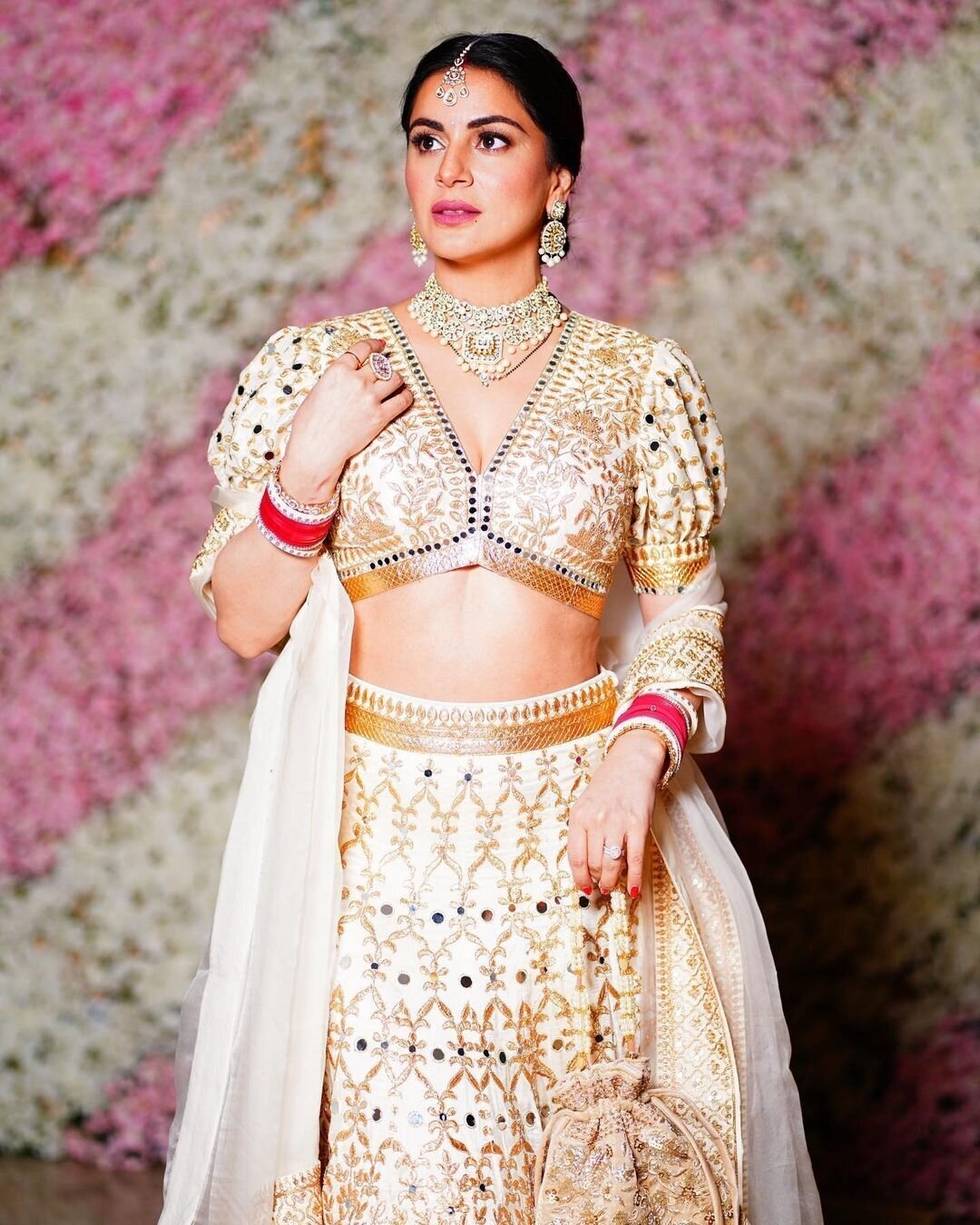 Shraddha Arya Amazing New Images