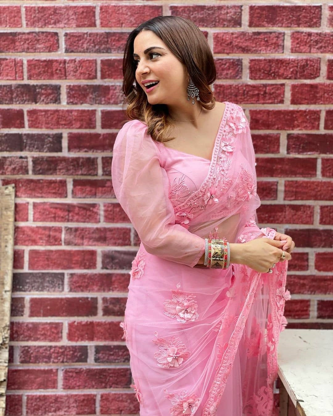 Shraddha Arya latest Photos