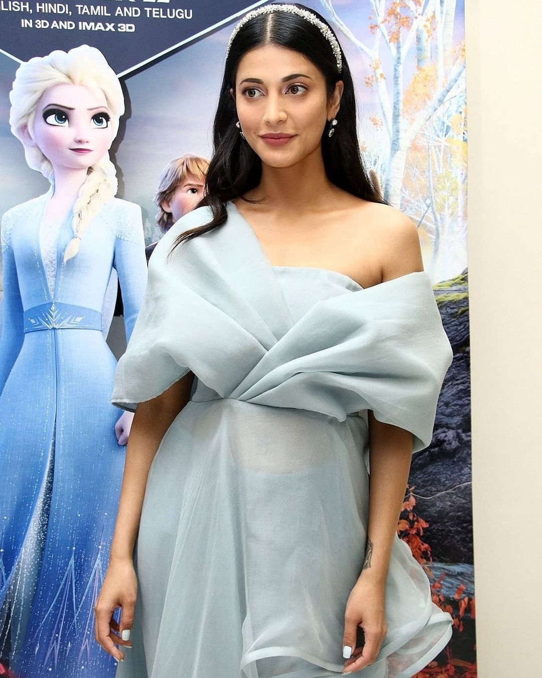 Shruti Haasan New Cute Stills