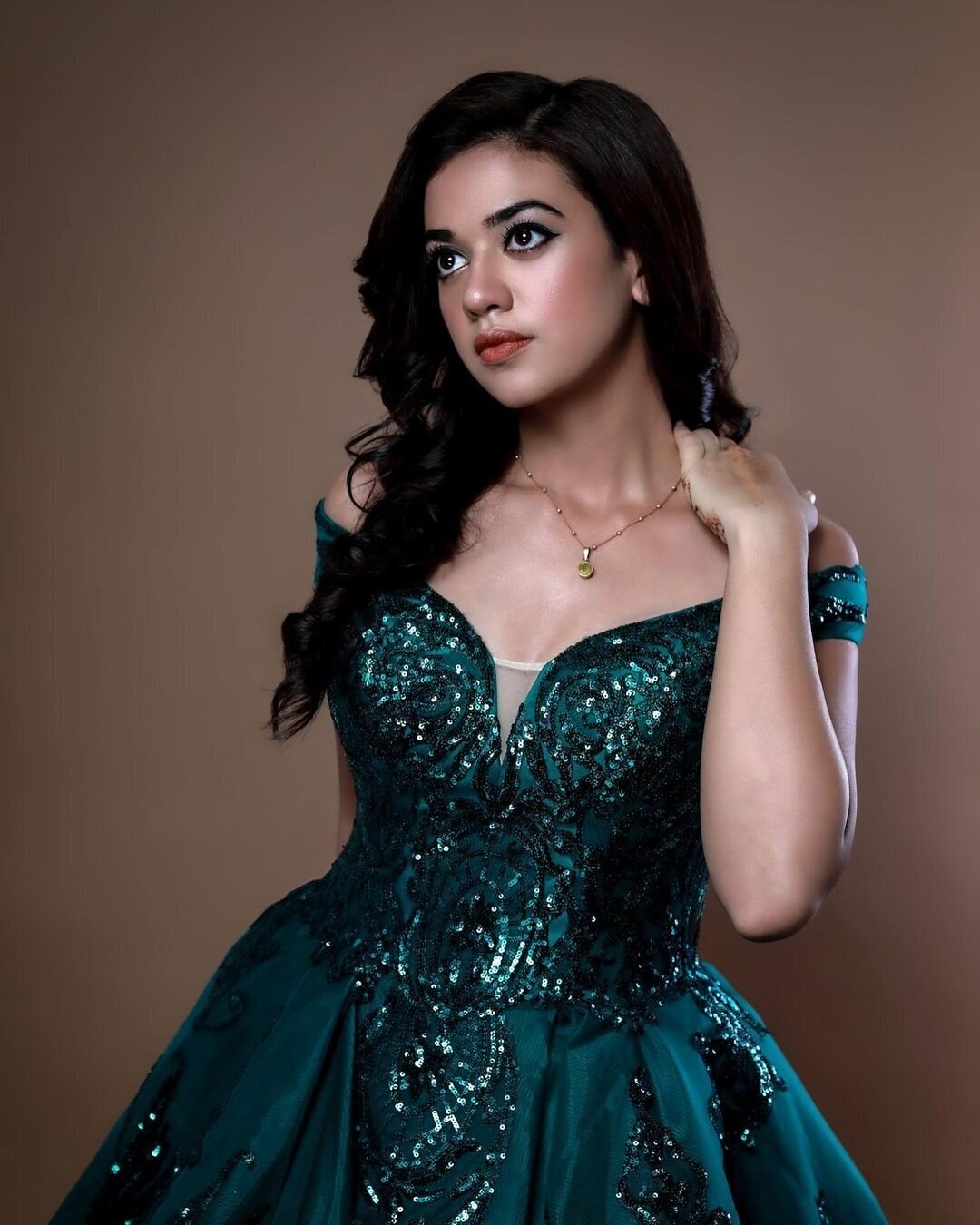 Shruti Sharma Amazing New Images