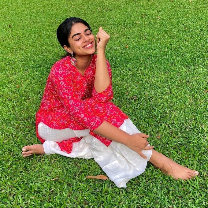 Siddhi Idnani latest photo shoot