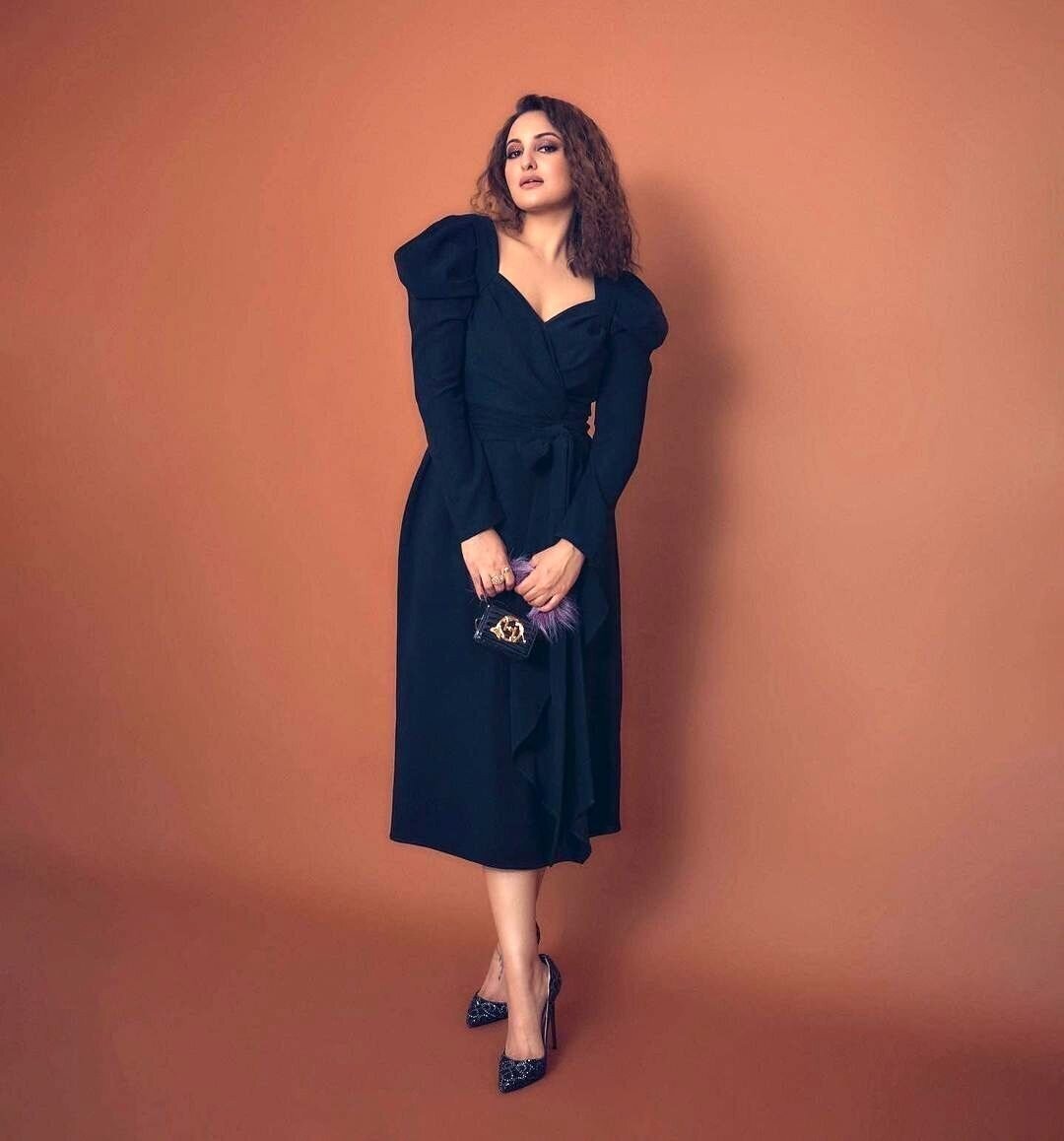 Sonakshi Sinha Amazing New Photos In Black Dress
