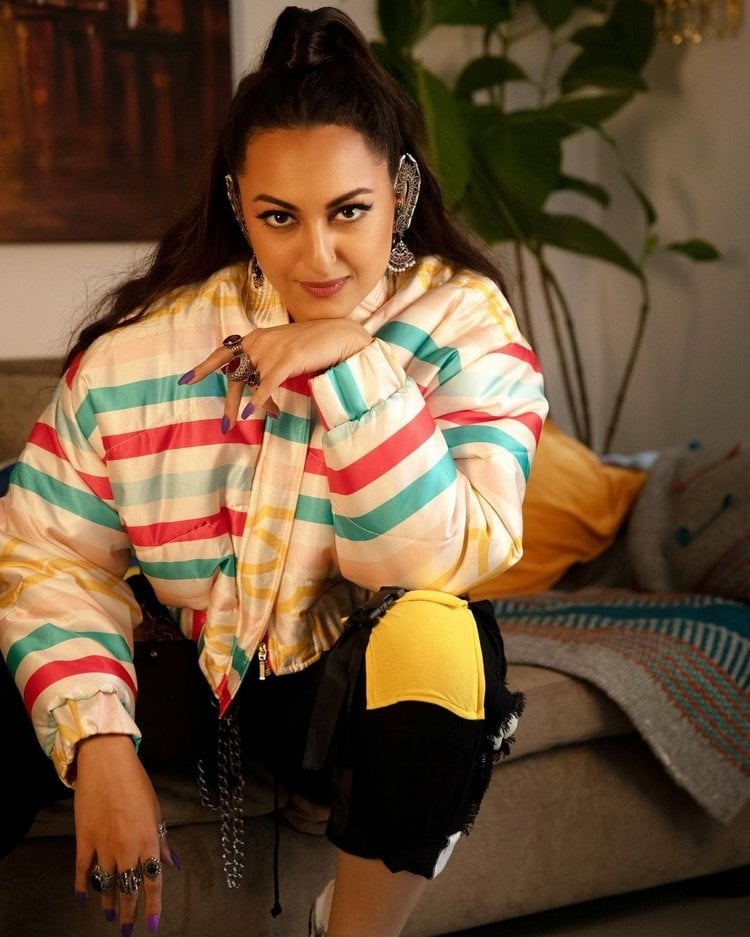 Sonakshi Sinha Hot Photos Shoot