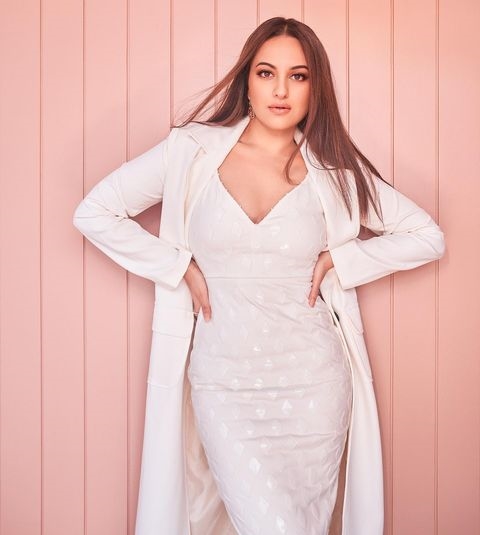 Sonakshi Sinha Hot Photos