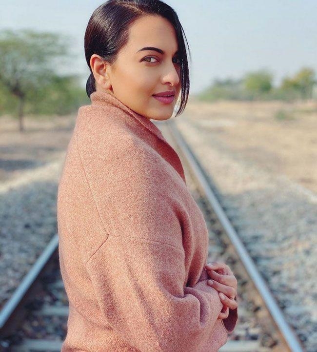 Sonakshi sinha latest Photos