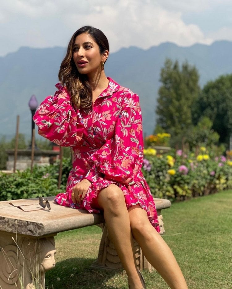 Sophie Choudryi Hot Photos Gallery