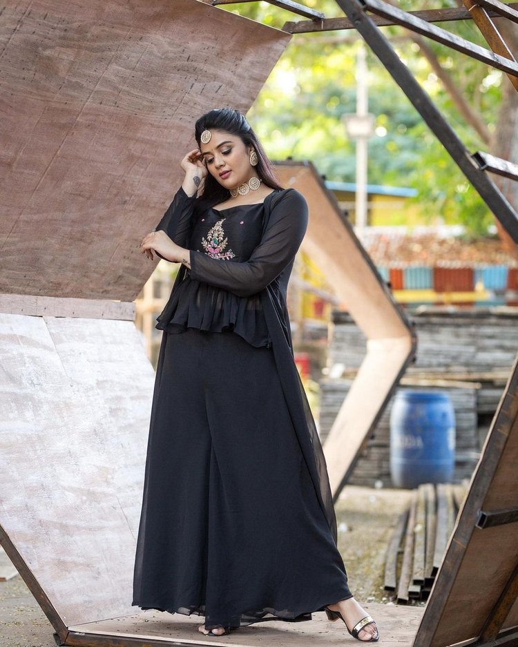 Sreemukhi Amazing Photos In Black Dress