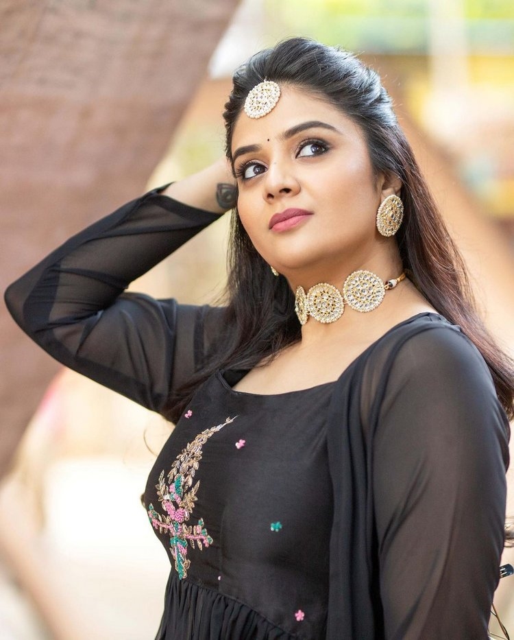 Sreemukhi Amazing Photos In Black Dress